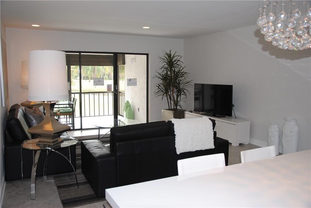 8440 Casa Del Lago, Unit 23J Boca Raton, FL 33433 - Photo 2 of 25 Photo 2