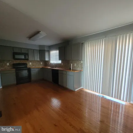 $2,900 | 10918 Pope Street, Manassas, VA 20109