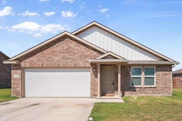 $299,000 | 909 Avagail Avenue, Springtown, TX 76082
