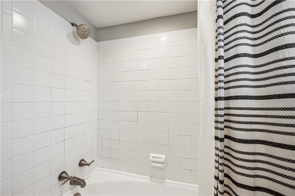 3407 Brighton Road Pittsburgh, PA 15212 - Photo 14 of 25