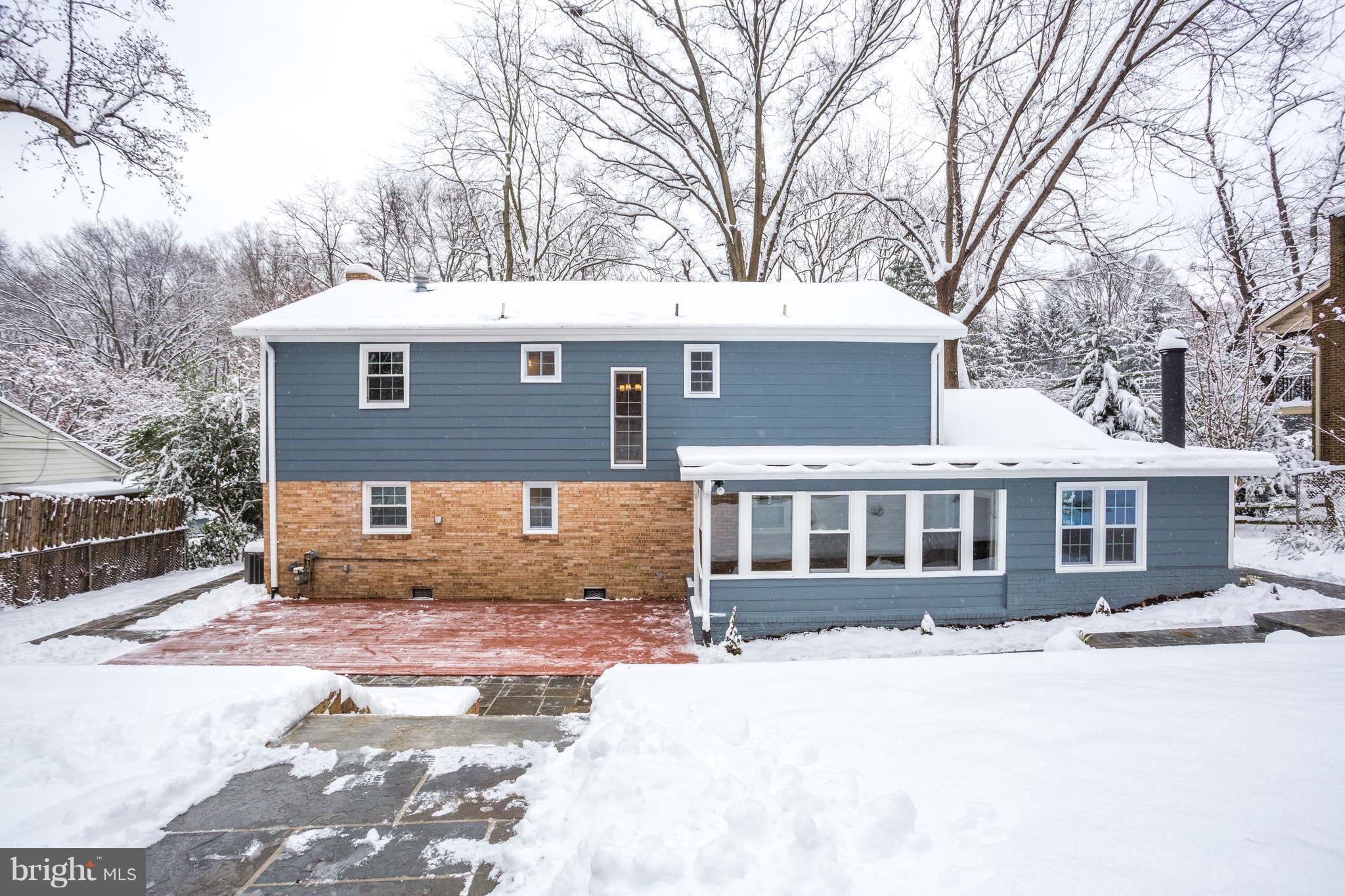 7124 Devonshire Road Alexandria, VA 22307 - Photo 55 of 66 Large Deck