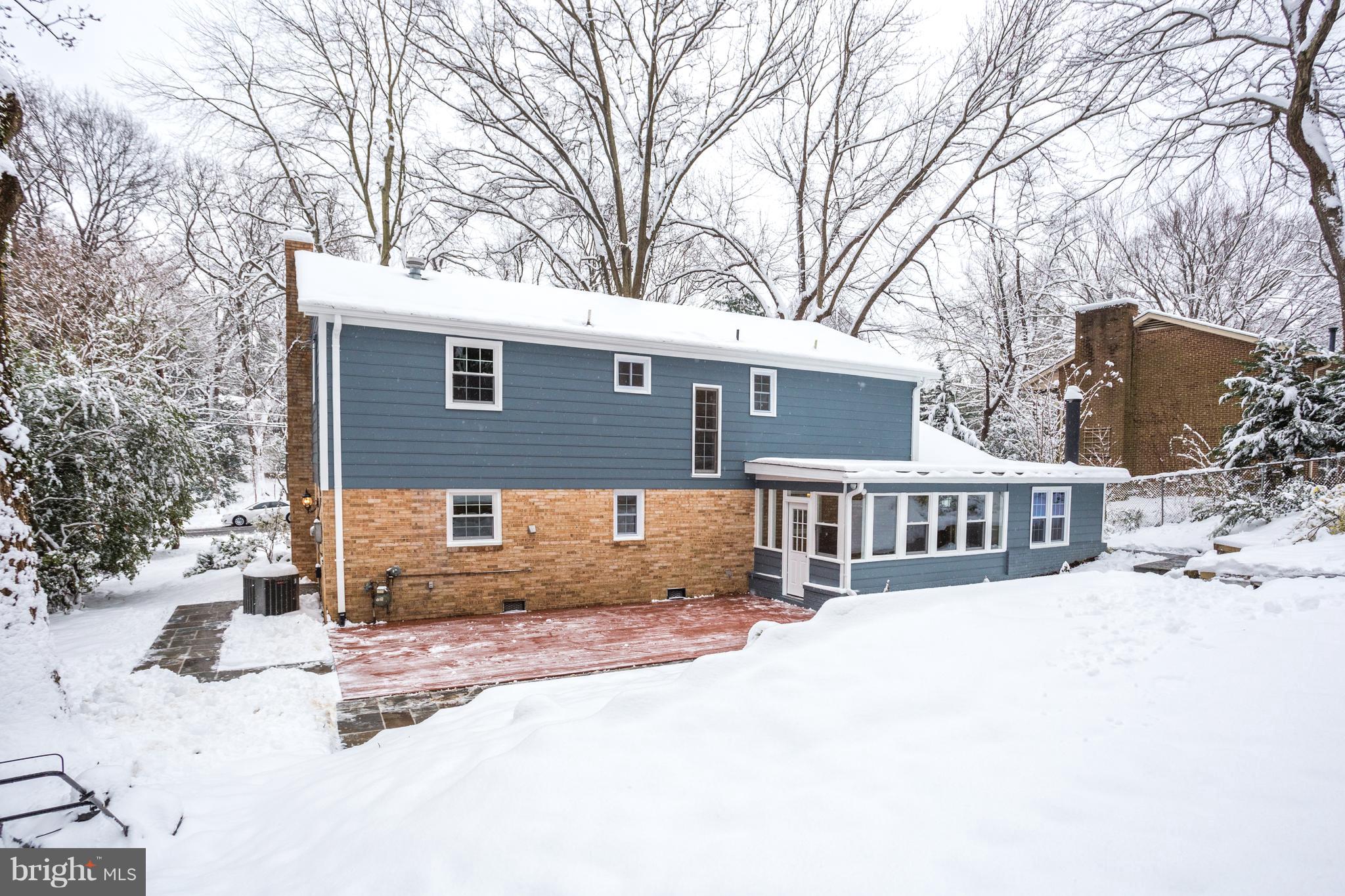 7124 Devonshire Road Alexandria, VA 22307 - Photo 56 of 66 Large Deck