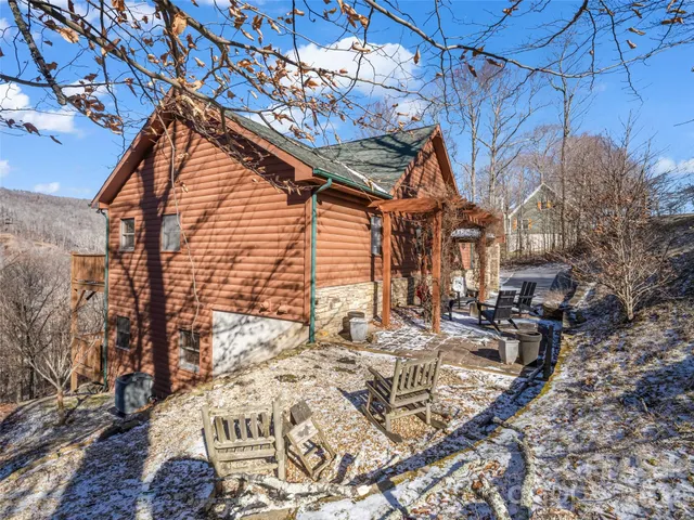 $725,000 | 32 Zebulon Lane, Mars Hill, NC 28754