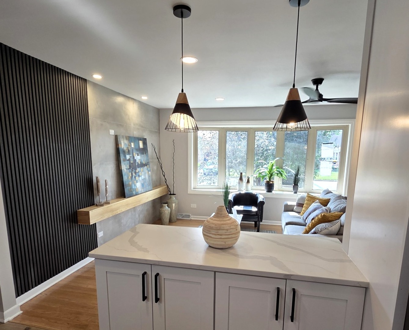 7447 Beloit Avenue Bridgeview, IL 60455 - Photo 11 of 32