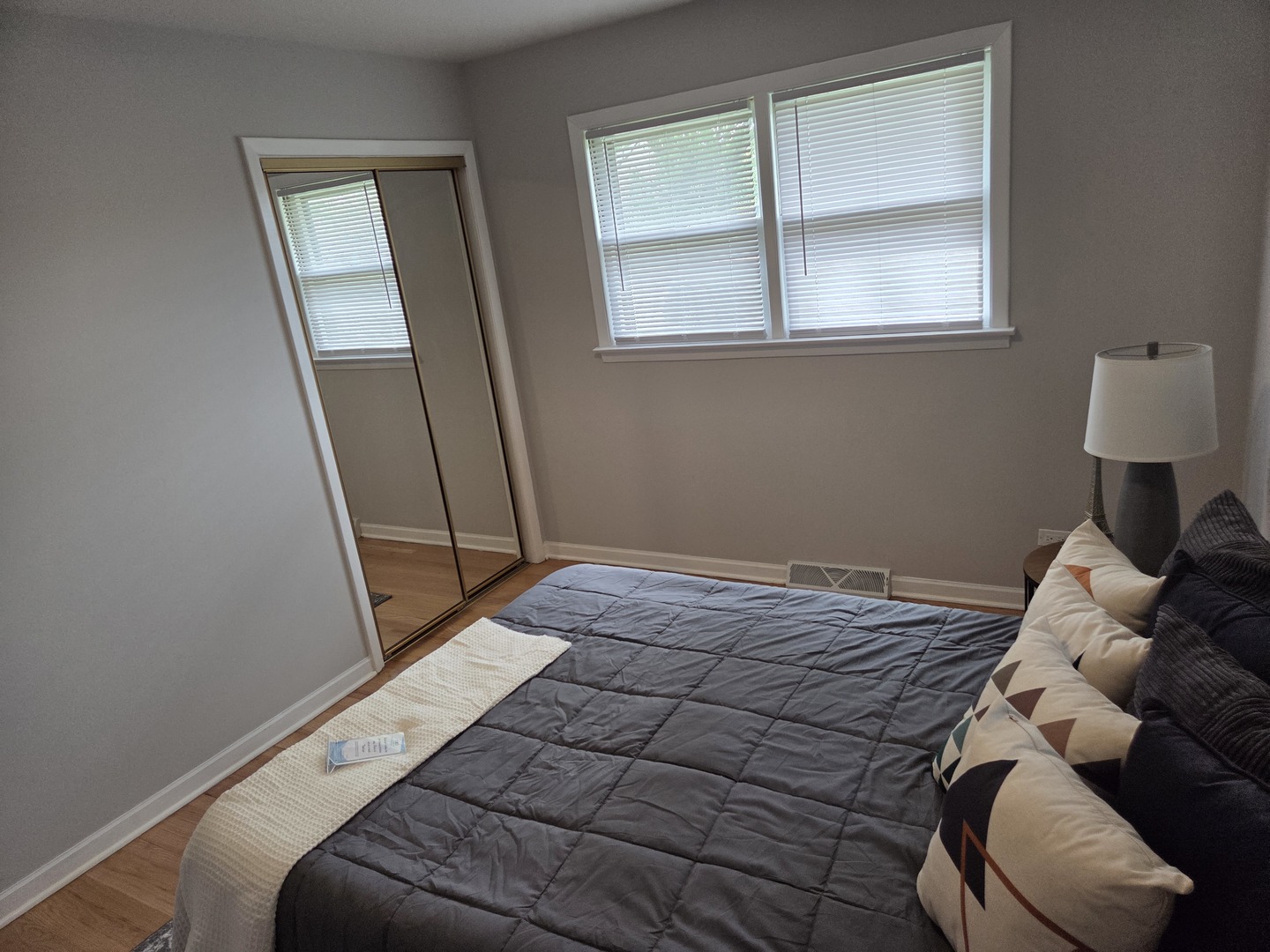 7447 Beloit Avenue Bridgeview, IL 60455 - Photo 20 of 32