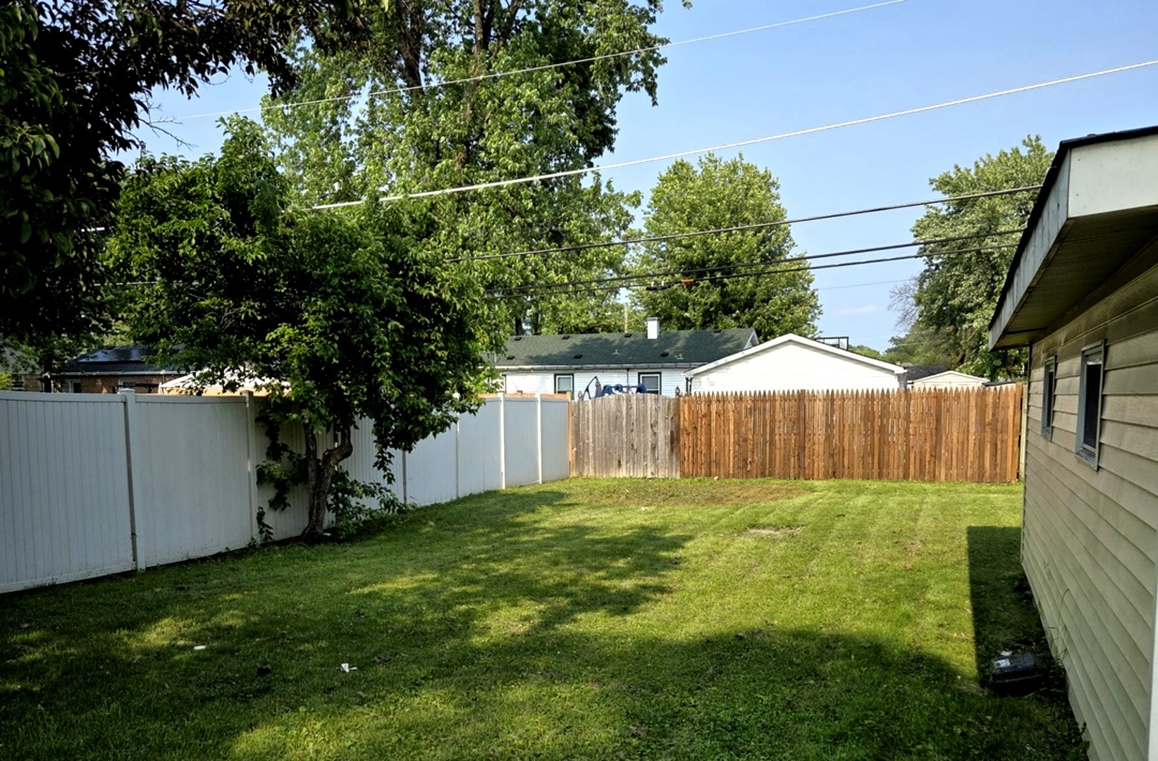 7447 Beloit Avenue Bridgeview, IL 60455 - Photo 30 of 32