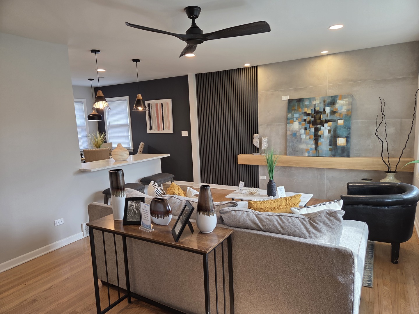 7447 Beloit Avenue Bridgeview, IL 60455 - Photo 5 of 32