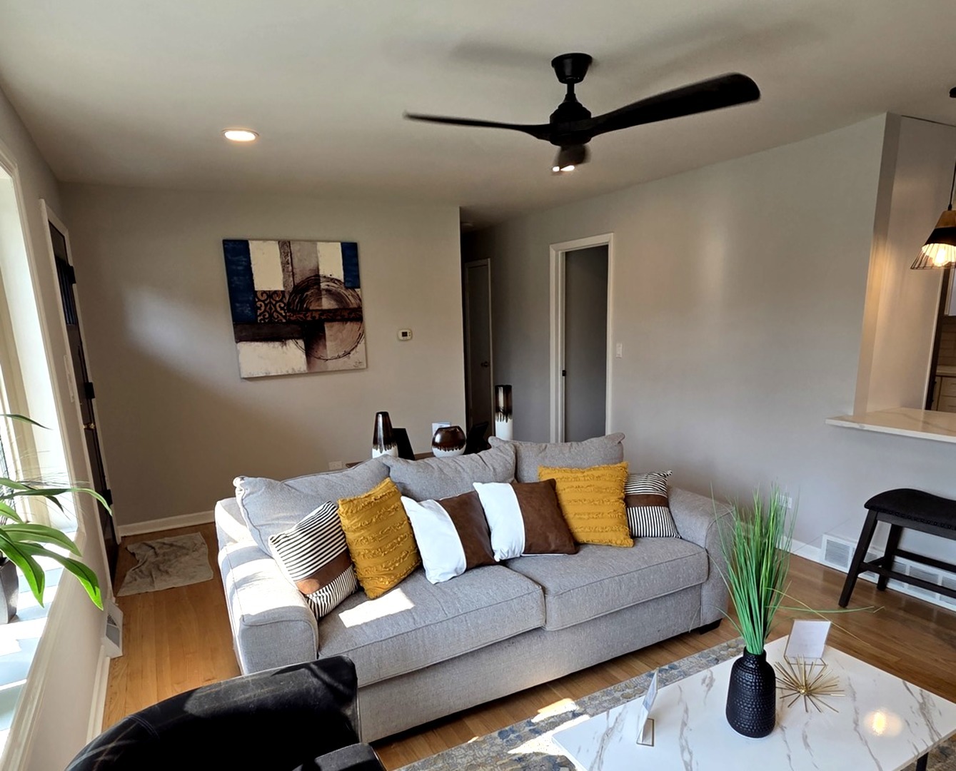 7447 Beloit Avenue Bridgeview, IL 60455 - Photo 7 of 32