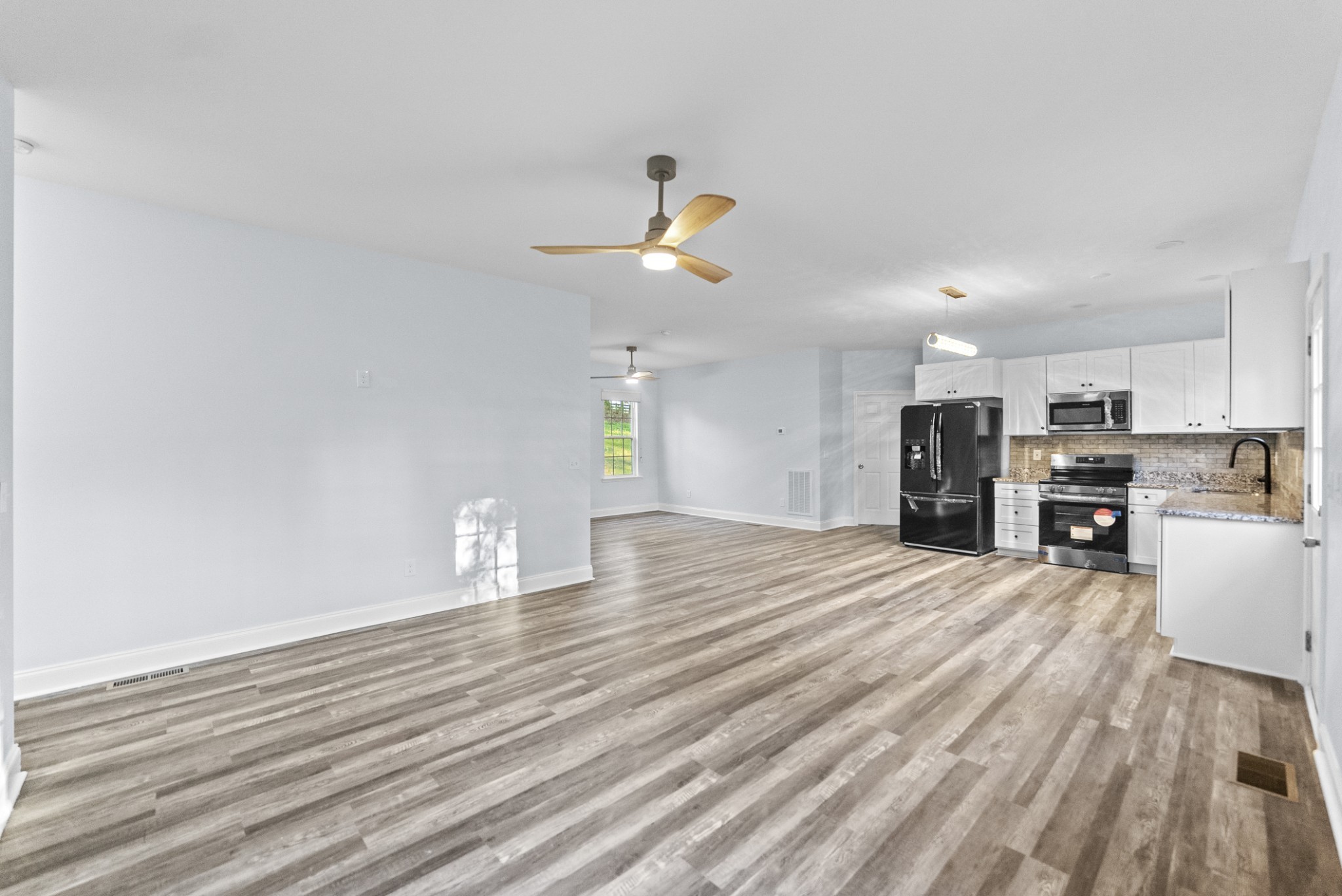 1084 Ben Collier Road Charlotte, TN 37036 - Photo 14 of 26