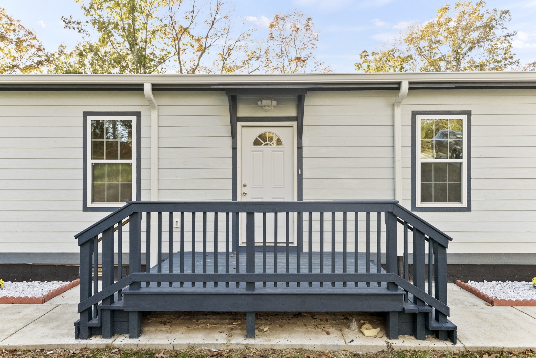 1084 Ben Collier Road Charlotte, TN 37036 - Photo 2 of 26