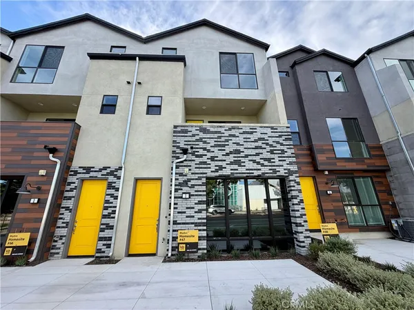 $749,990 | 5876 Linden Avenue, Unit 3, Long Beach, CA 90805