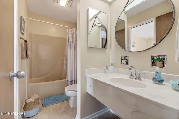 $219,900 | 71 Eagle Court, Crossville, TN 38558