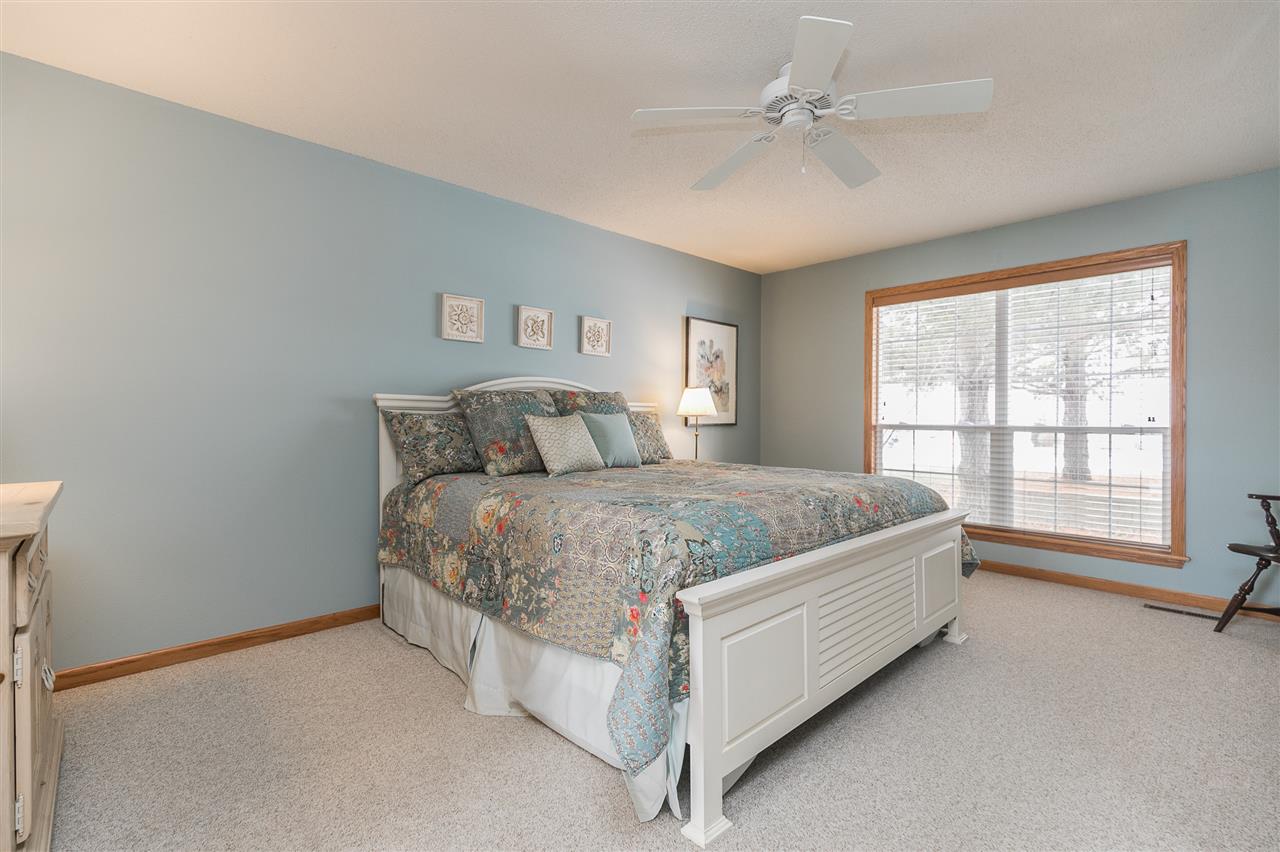 2110 Newcastle Road Marion, IA 52302 - Photo 23 of 36 Gallery Image 23