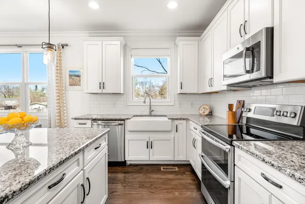 $558,000 | 2724 Lakeland Drive, Nashville, TN 37214