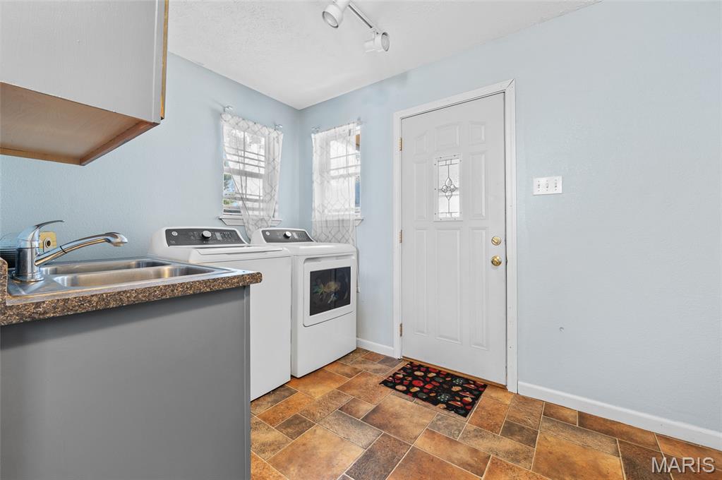 216 South Mine Street Sandoval, IL 62882 - Photo 21 of 31