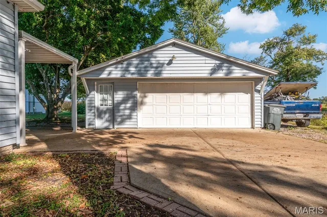 $146,500 | 216 South Mine Street, Sandoval, IL 62882