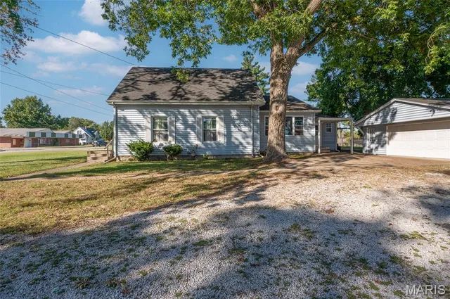 $146,500 | 216 South Mine Street, Sandoval, IL 62882