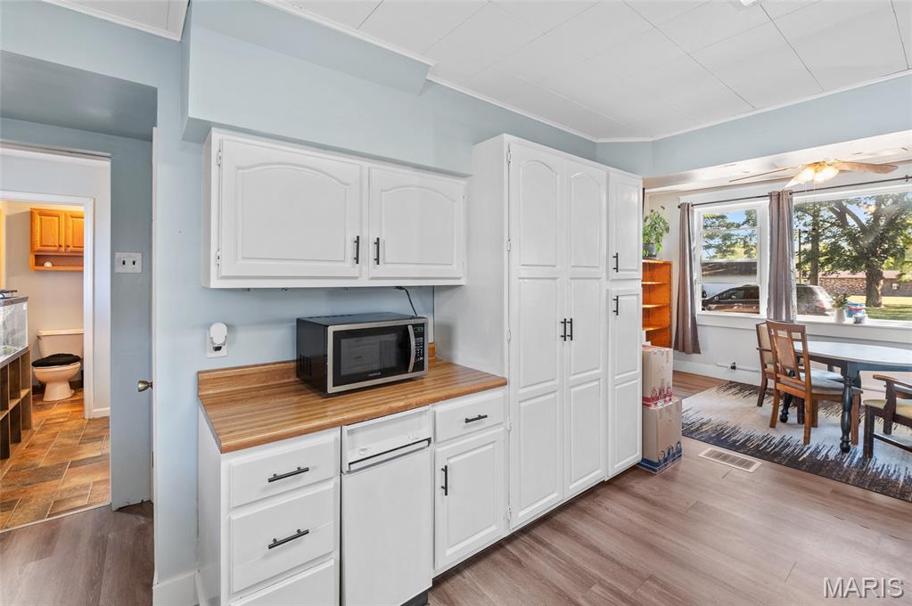 216 South Mine Street Sandoval, IL 62882 - Photo 5 of 31