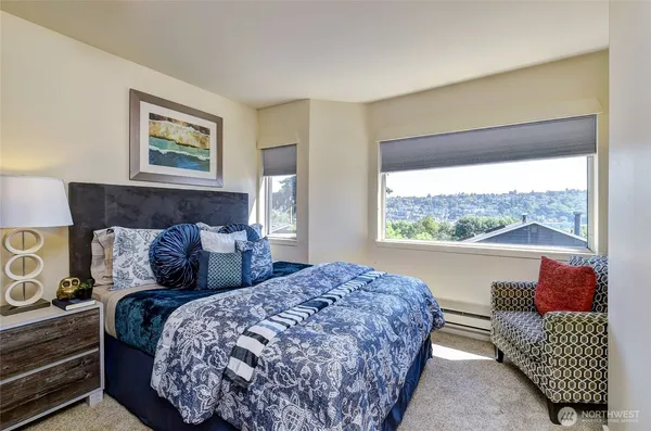 $2,995 | 2324 West Newton Street, Unit 302, Seattle, WA 98199