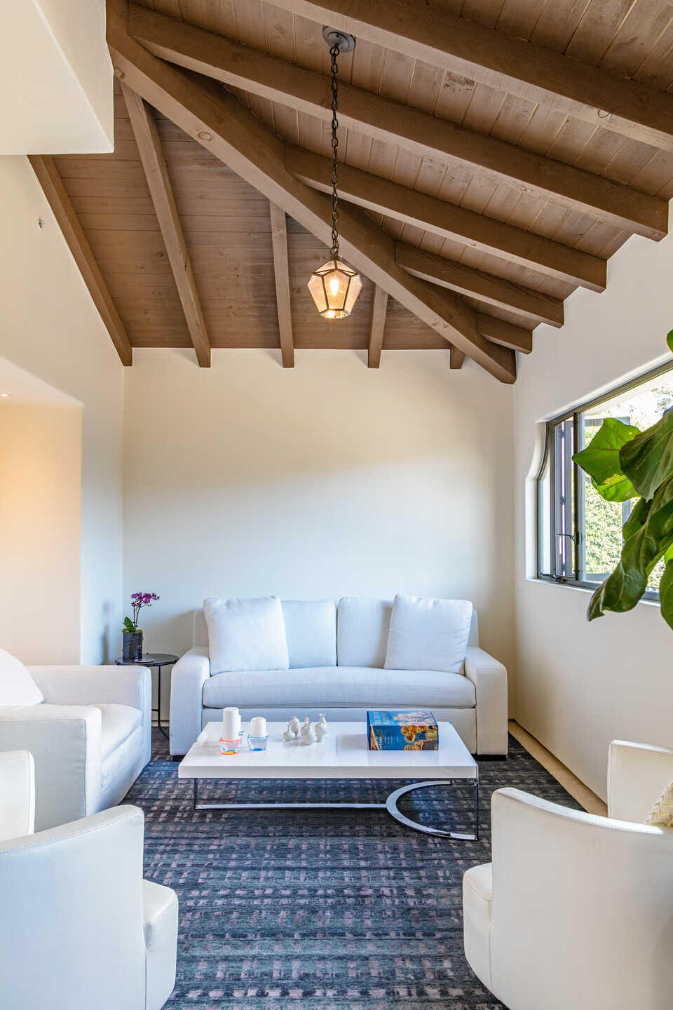 107 Olive Mill Road Santa Barbara, CA 93108 - Photo 25 of 39 a living room with furniture