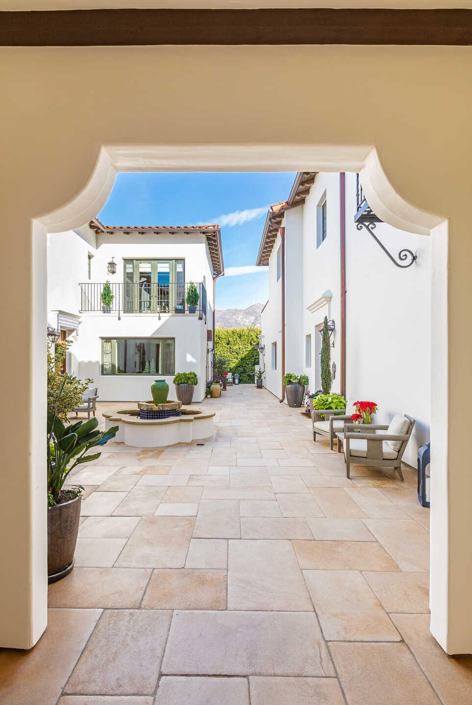 107 Olive Mill Road Santa Barbara, CA 93108 - Photo 10 of 39 a view of living room with patio furniture and fire pit