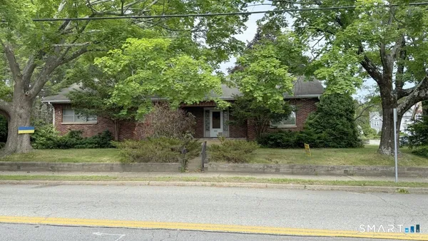 $3,100 | 223 High Street, Windham, CT 06226