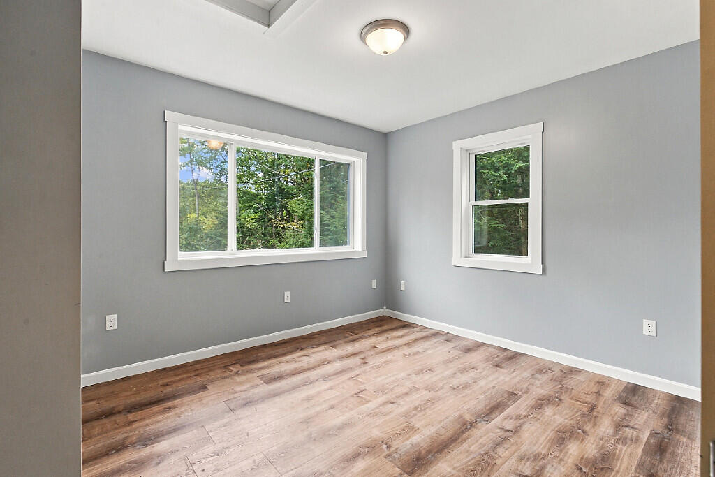 194 Roberts Shore Road Liberty, ME 04949 - Photo 23 of 33 Bedroom 3