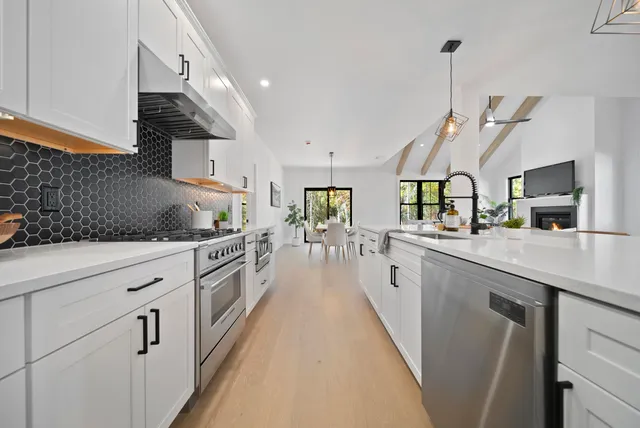 $899,900 | 41 Trails Edge Road, Windham, NH 03087