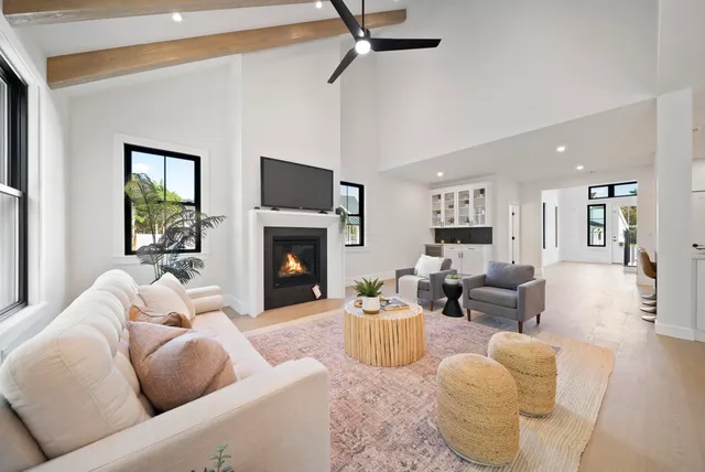 $899,900 | 41 Trails Edge Road, Windham, NH 03087