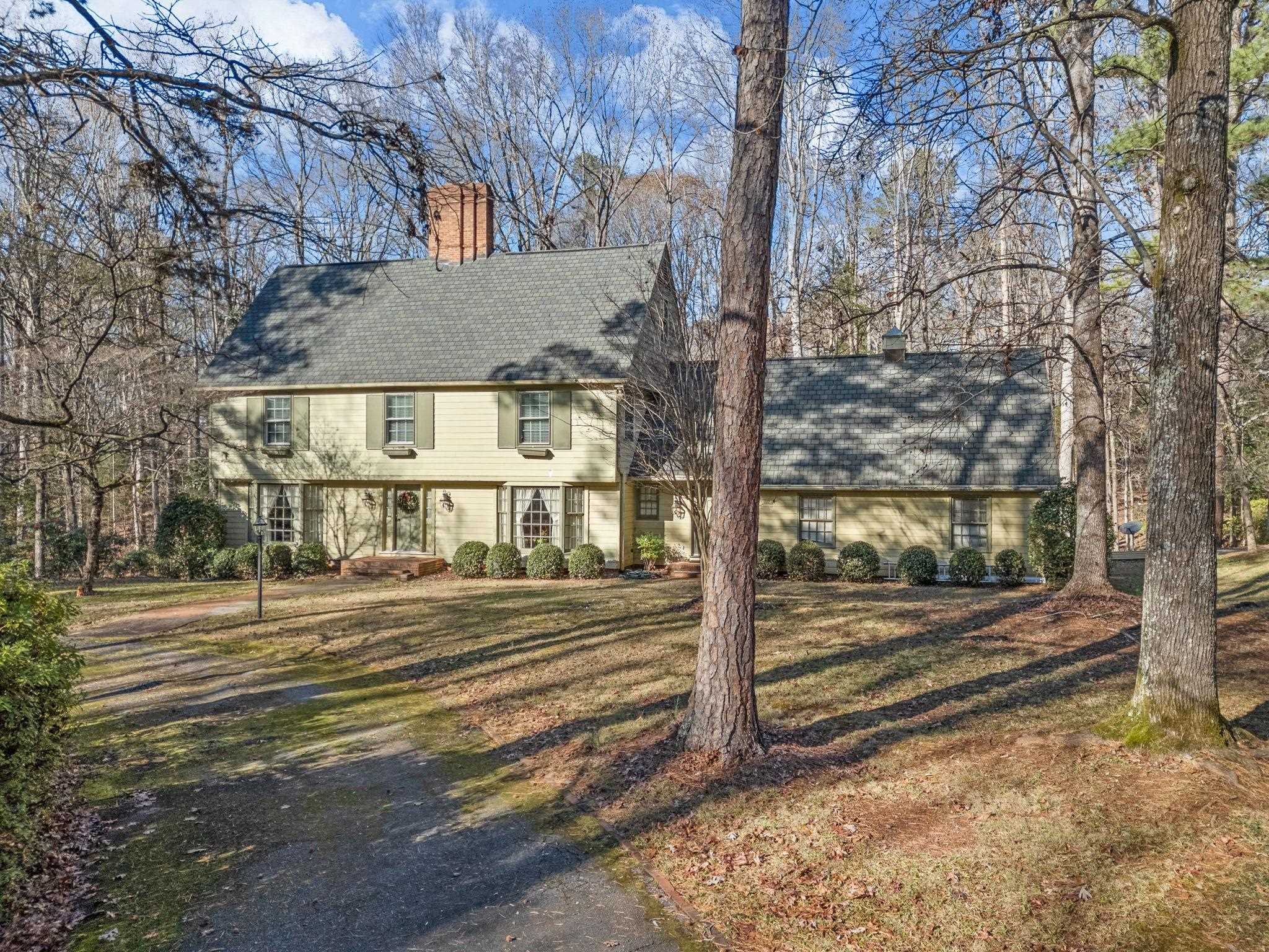 305 Saugus Road Spartanburg, SC 29307 - Photo 2 of 46