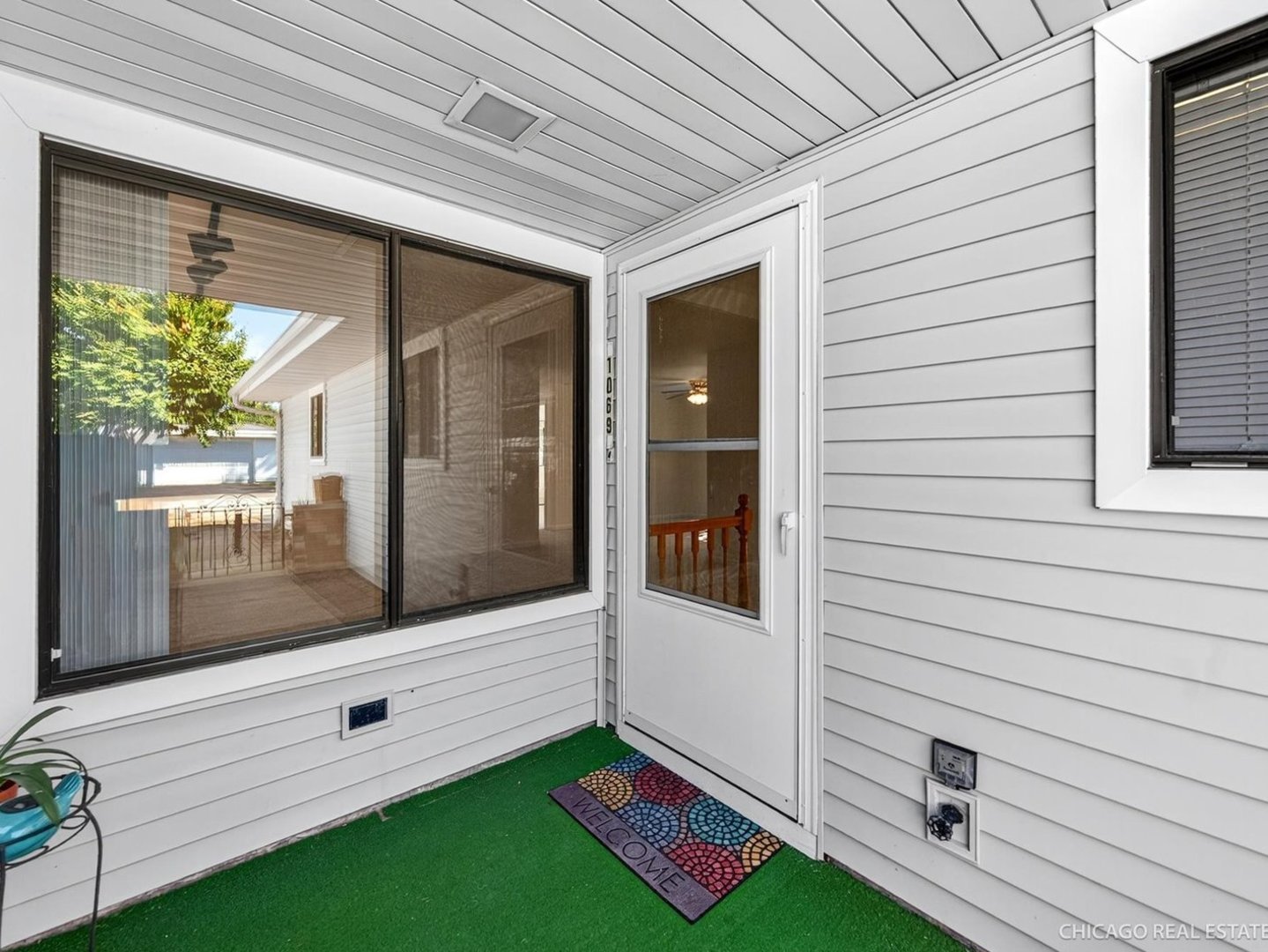 1069 Mohegan Lane Schaumburg, IL 60193 - Photo 23 of 31