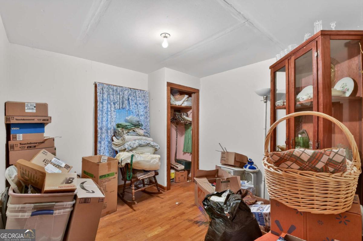 6 Old Aska Curve Blue Ridge, GA 30513 - Photo 23 of 26 a living room with furniture