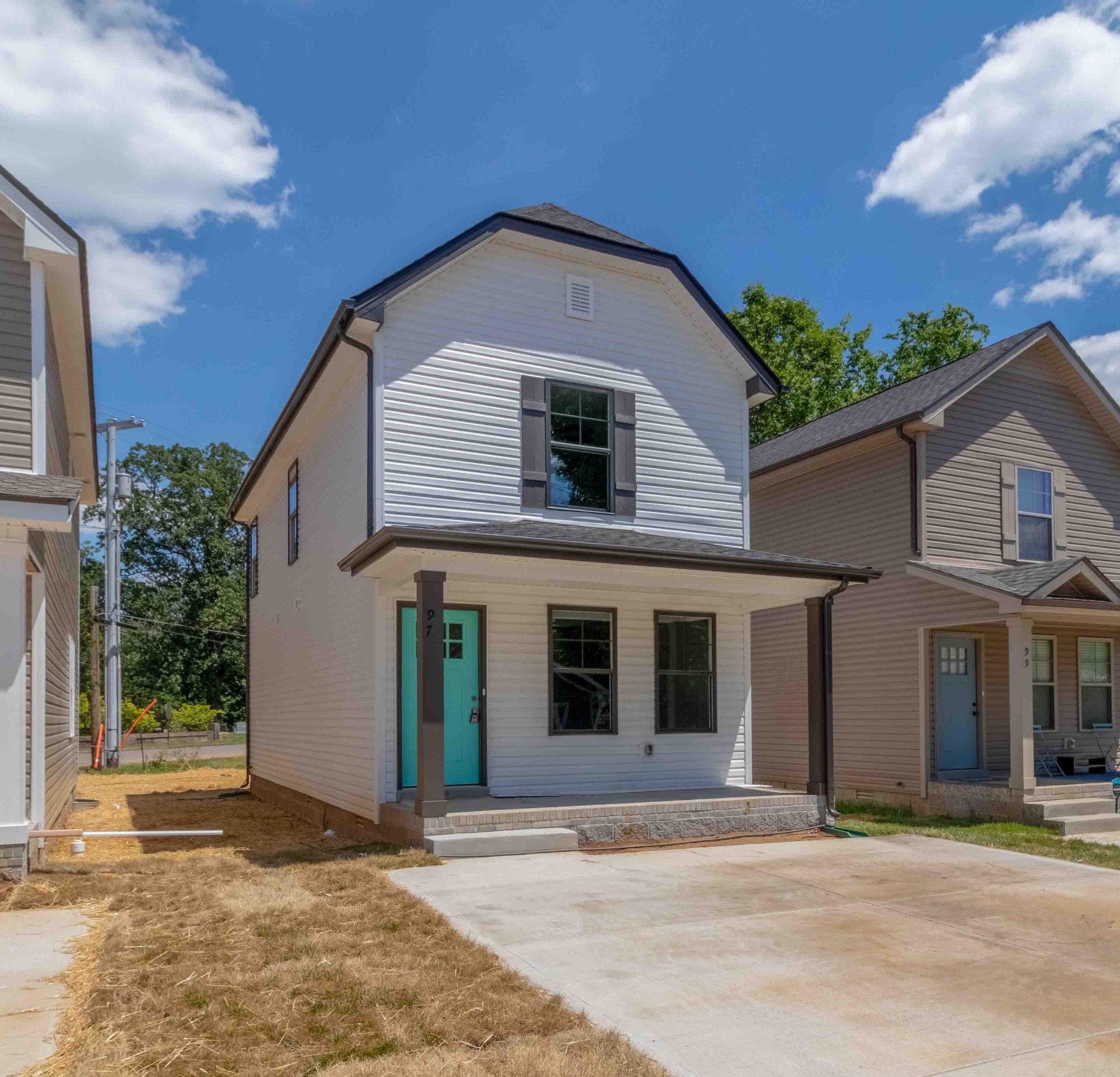 97 Edmondson Ferry Road Clarksville, TN 37040 - Photo 1 of 30 Gallery Image 1