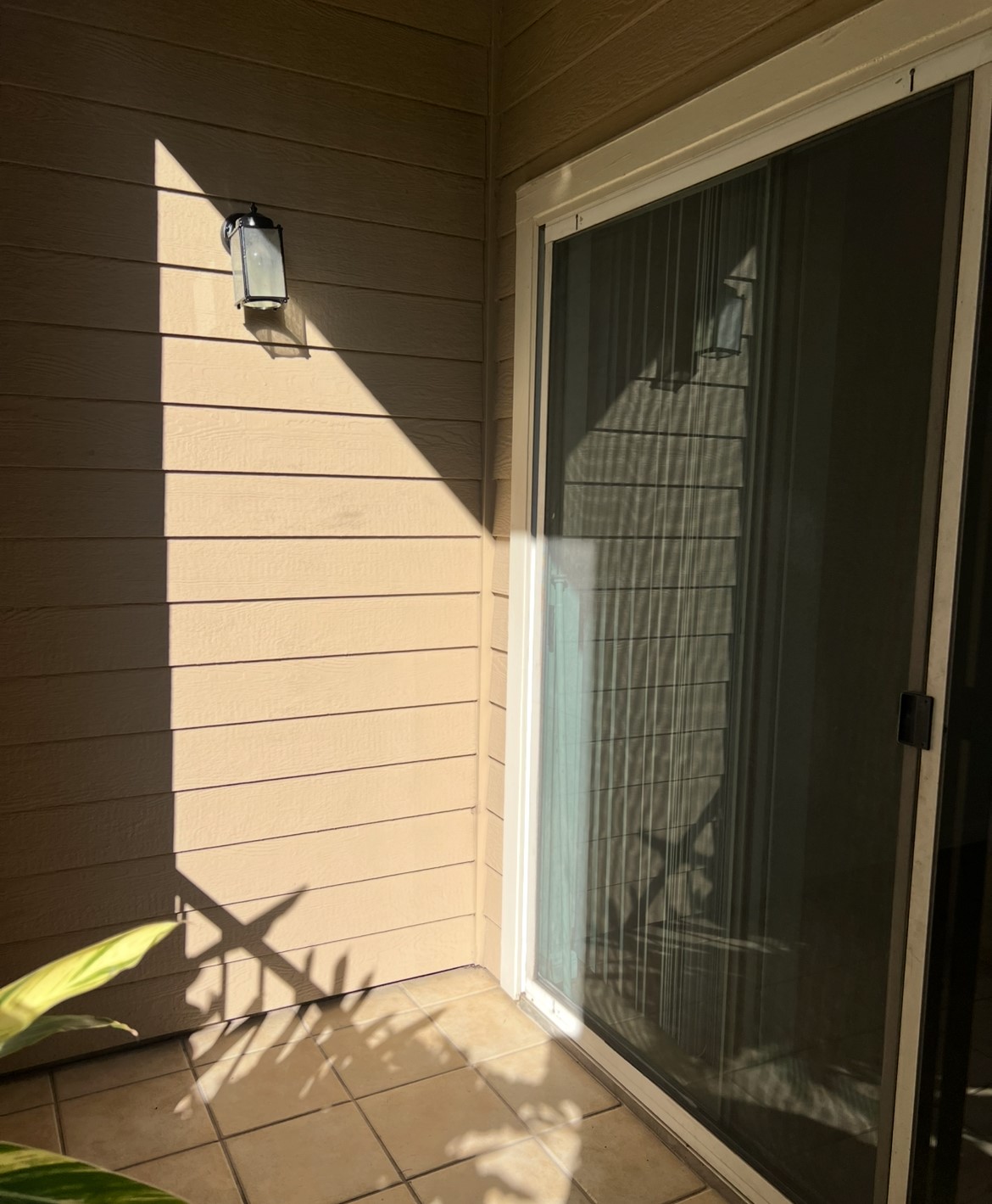 3231 Allen Parkway, Unit 2107 Houston, TX 77019 - Photo 29 of 48 a view of wooden door