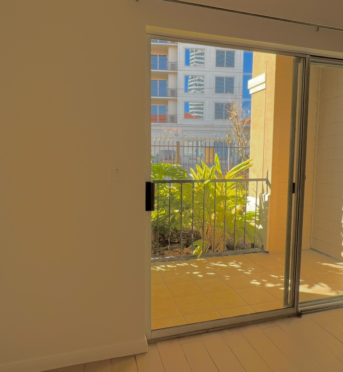 3231 Allen Parkway, Unit 2107 Houston, TX 77019 - Photo 35 of 48 a view of front door