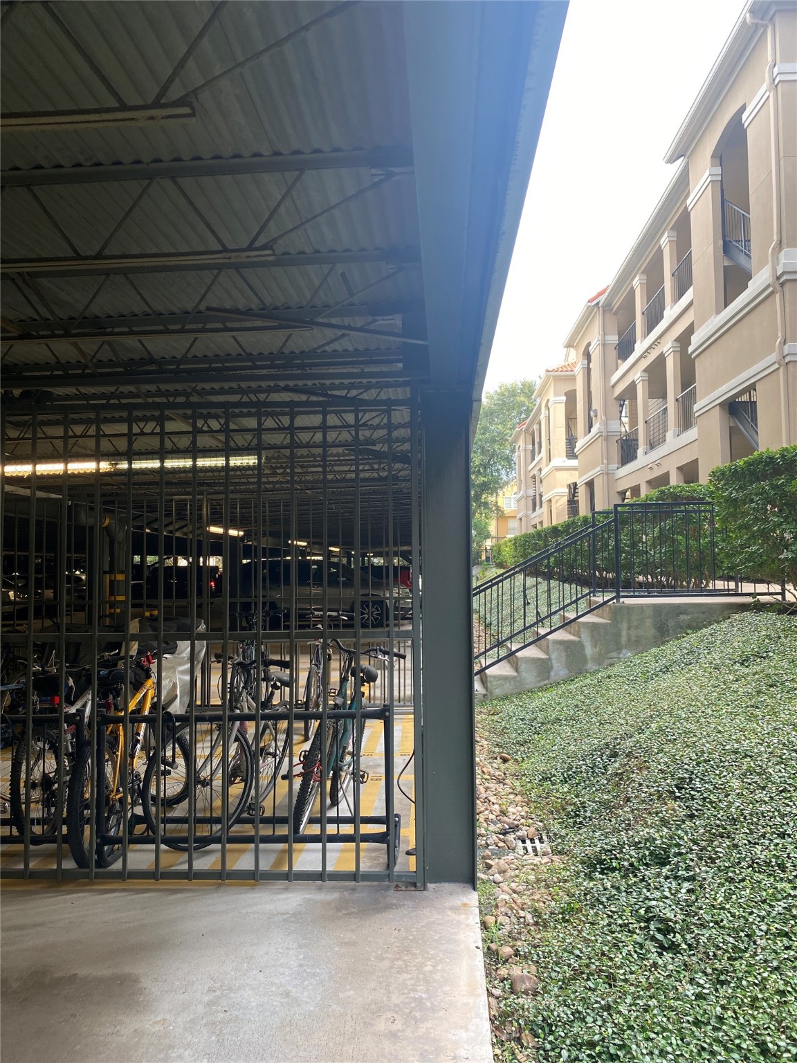 3231 Allen Parkway, Unit 2107 Houston, TX 77019 - Photo 5 of 48 a view of swimming pool with outdoor seating