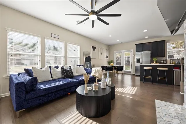 $2,250 | 5011 Longview Walk, Decatur, GA 30035