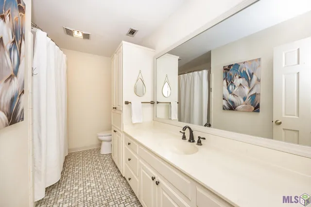 $500,000 | 448 East Woodruff Drive, Baton Rouge, LA 70808