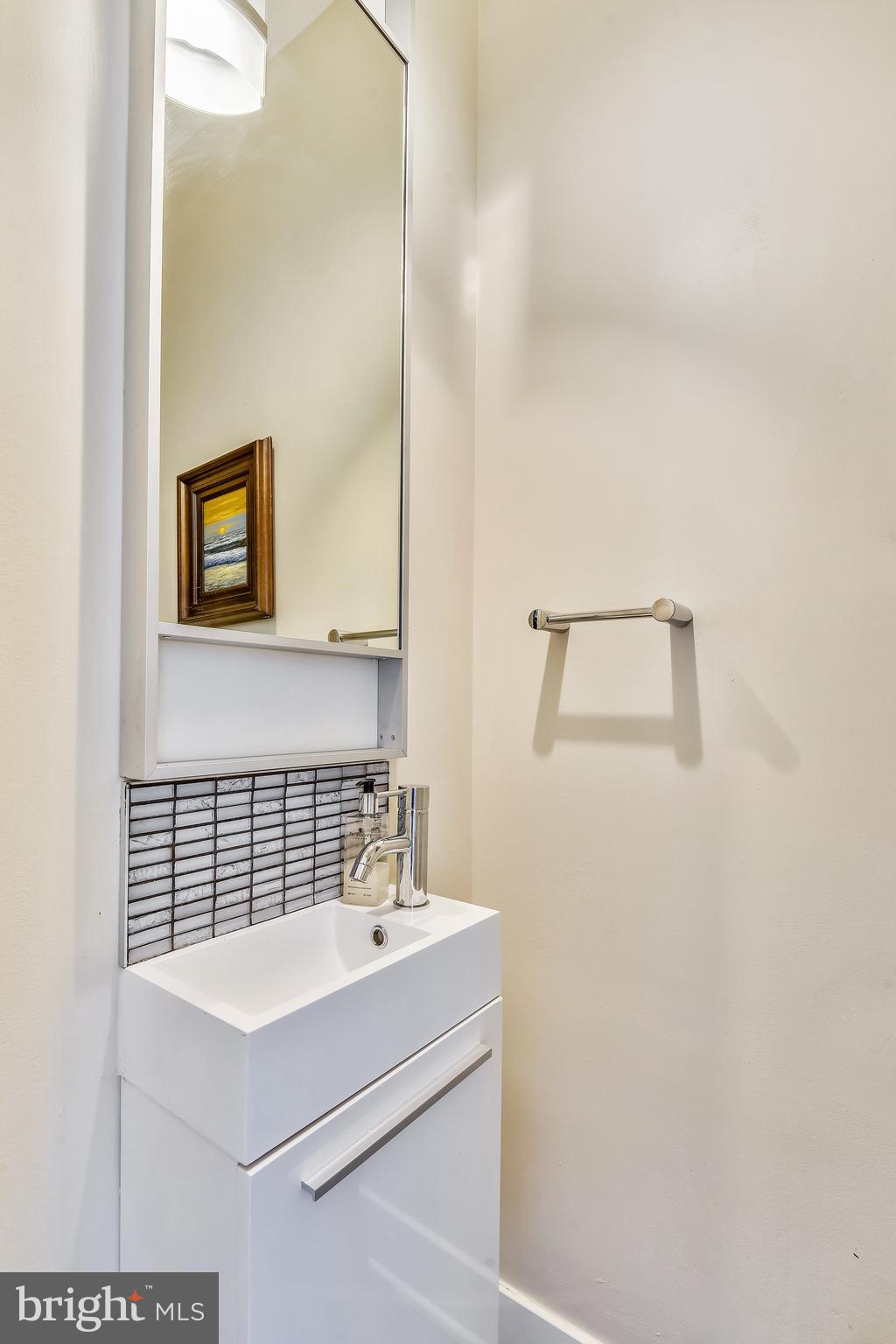 1101 9th Street Northeast, Unit 2 Washington, DC 20002 - Photo 6 of 28 Gallery Image 6