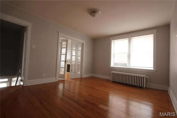 $975 | 5422 Rhodes Avenue, Unit 2F, St. Louis, MO 63109