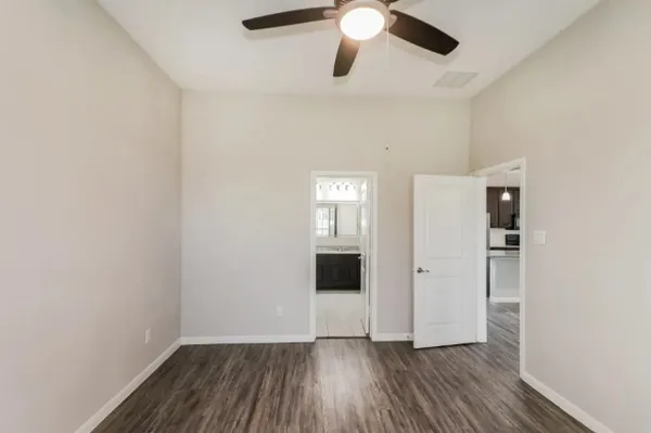 $2,453 | 6511 Gray Birch Lane, League City, TX 77539