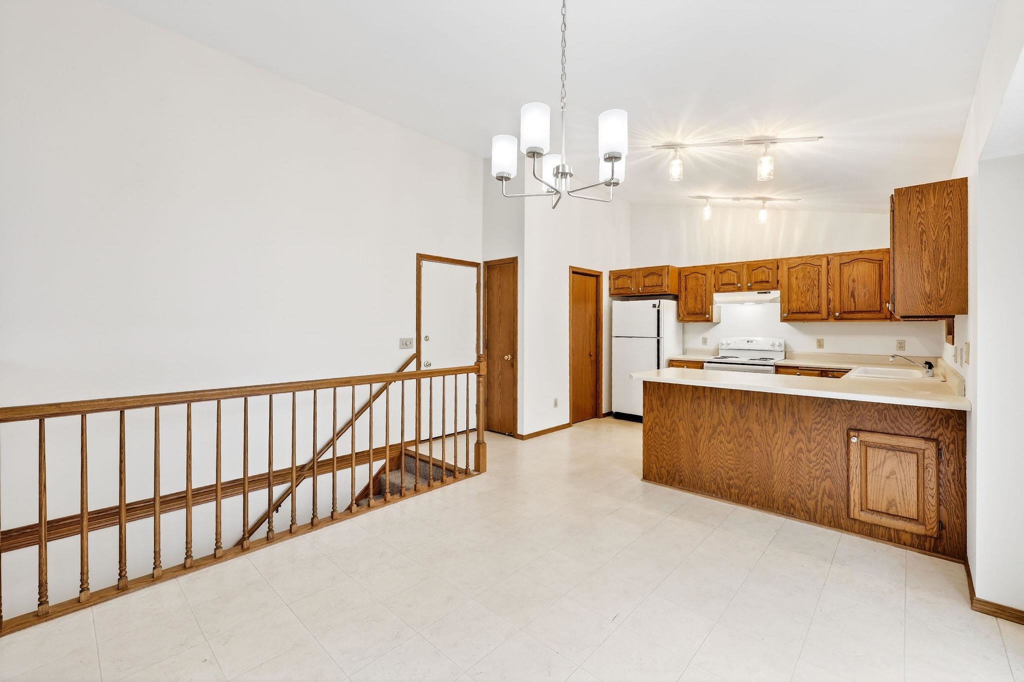 10 Wynbrook Circle Madison, WI 53704 - Photo 9 of 23
