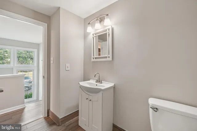 $360,000 | 6012 Havener House Way, Centreville, VA 20120