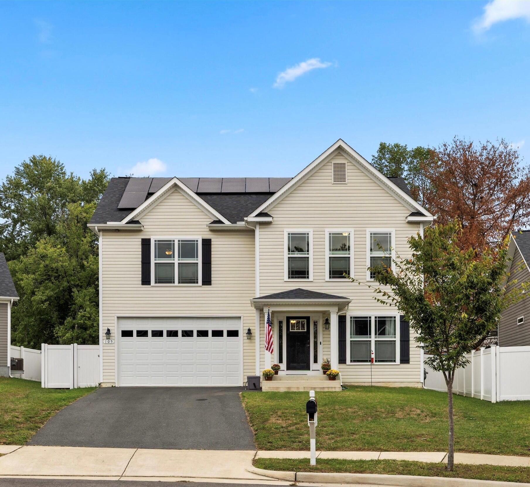105 Ridgeway Street Fredericksburg, VA 22401 - Photo 1 of 34 105 Ridgeway St
