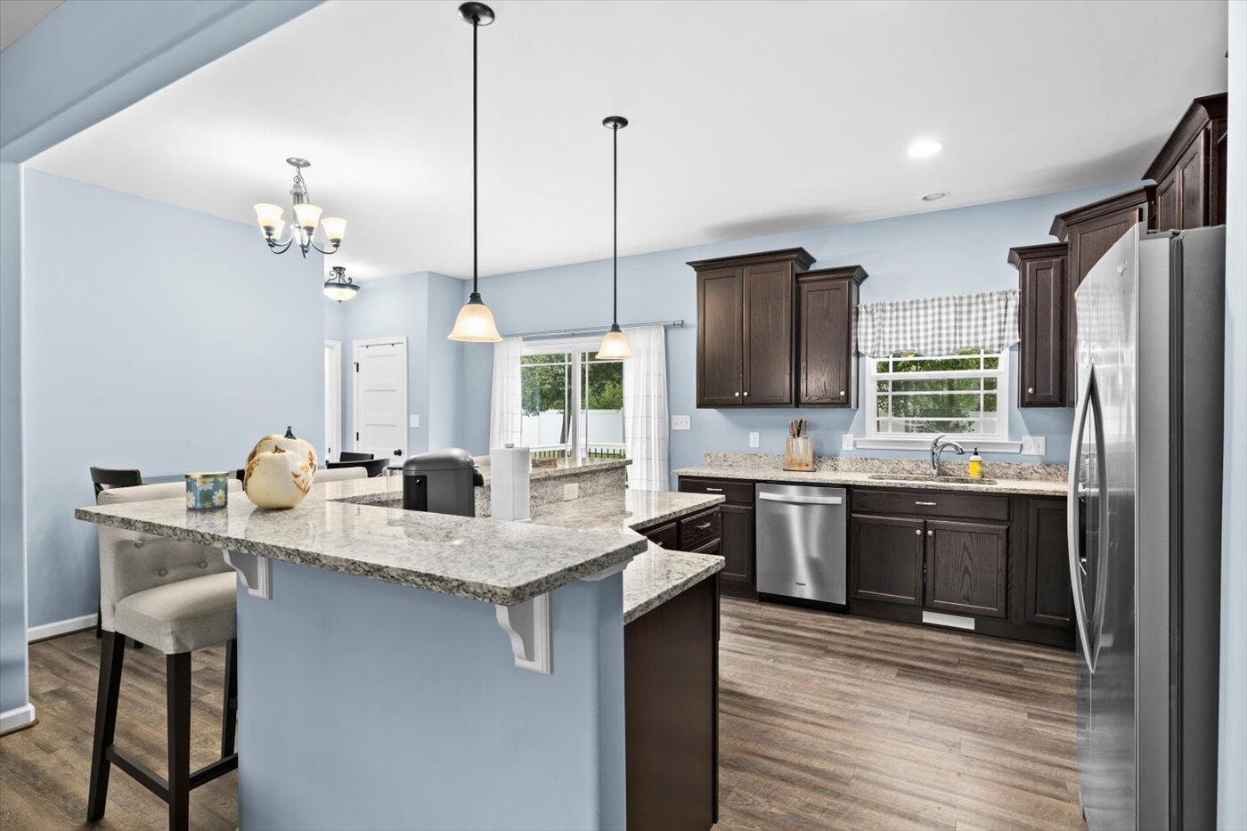 105 Ridgeway Street Fredericksburg, VA 22401 - Photo 12 of 34 18-6K1A6937