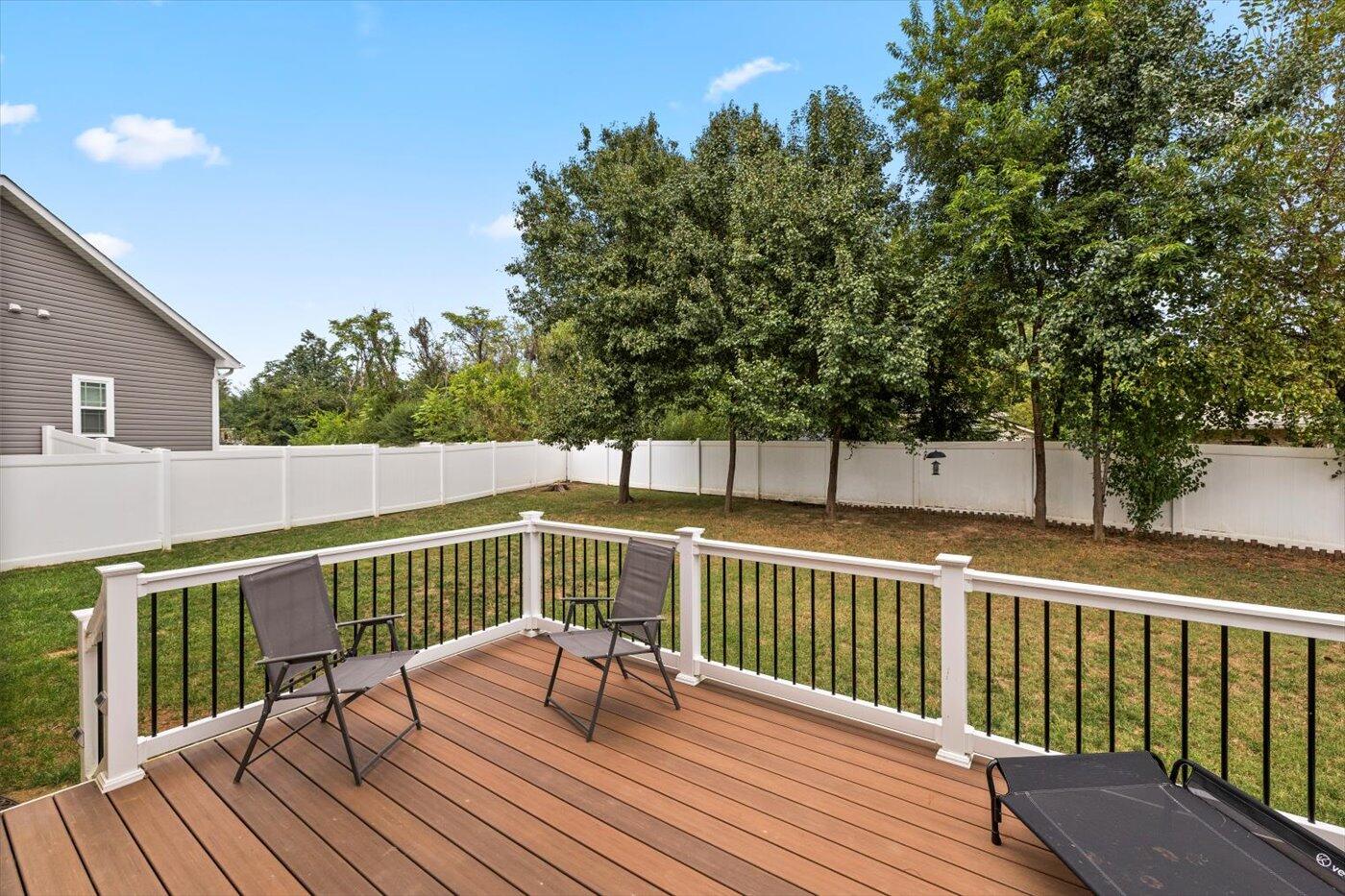 105 Ridgeway Street Fredericksburg, VA 22401 - Photo 28 of 34 02-6K1A6895