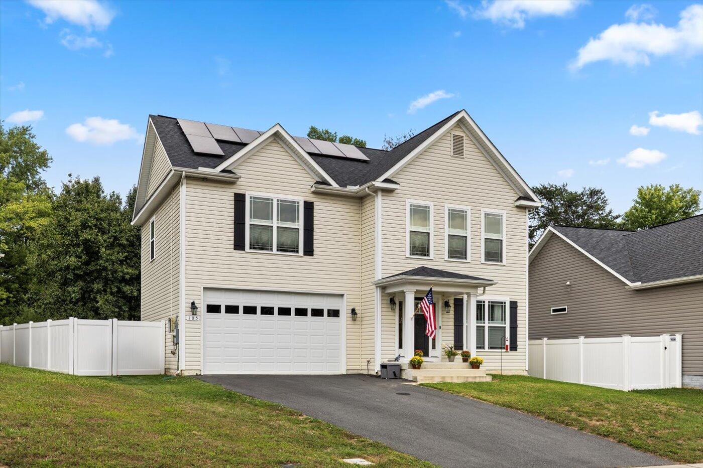 105 Ridgeway Street Fredericksburg, VA 22401 - Photo 4 of 34 10-6K1A6903