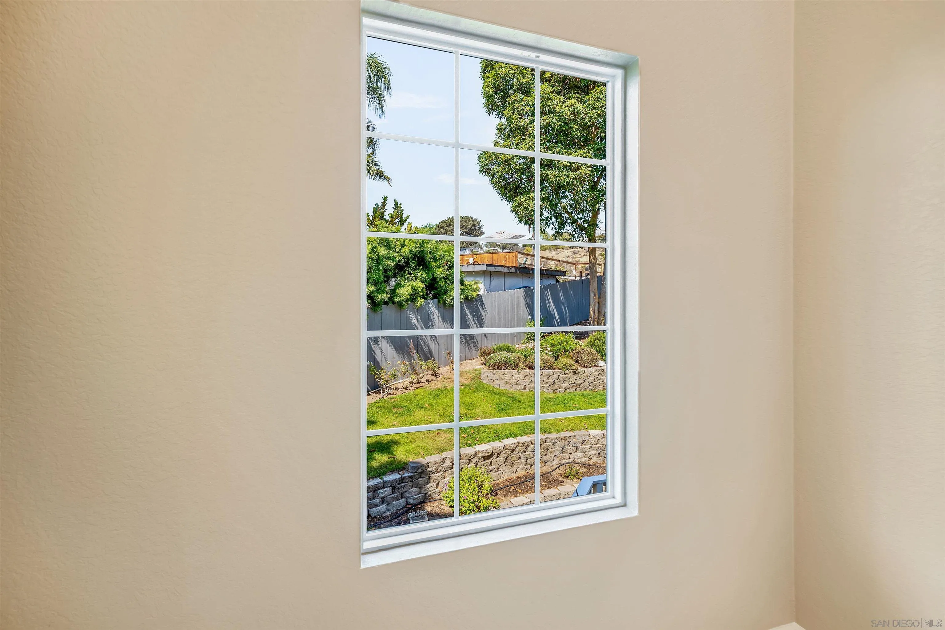822 Ida Avenue Solana Beach, CA 92075 - Photo 20 of 34 a view of a door with a window