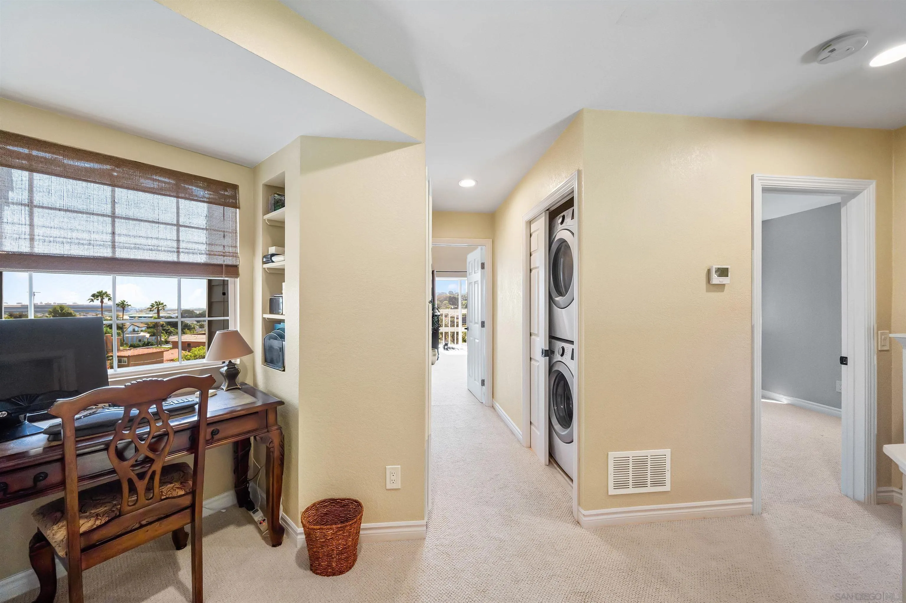 822 Ida Avenue Solana Beach, CA 92075 - Photo 21 of 34 a view of a livingroom with furniture and windows