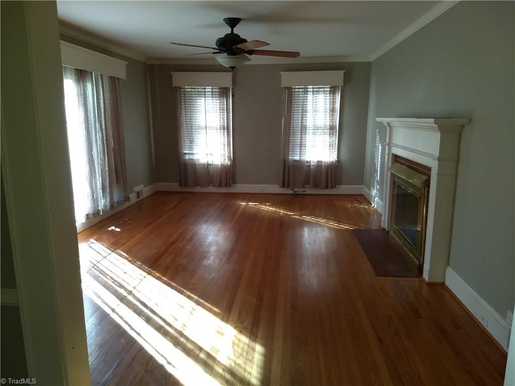 206 Ridgewood Drive Lexington, NC 27292 - Photo 7 of 26 Living room from foyer